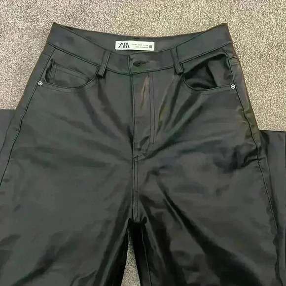 Zara Faux Leather Mom Fit Pants - Picture 14 of 15